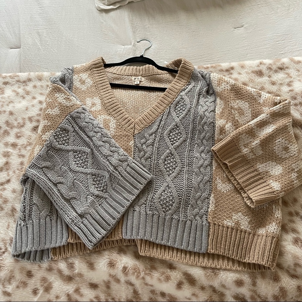 POL sweater- Size SM